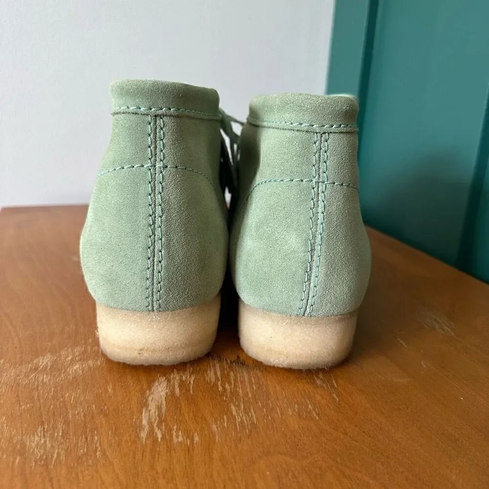 Clark Originals Men’s Wallabee Mint Green Suede Leather  Lace Up Square Toe Ankl